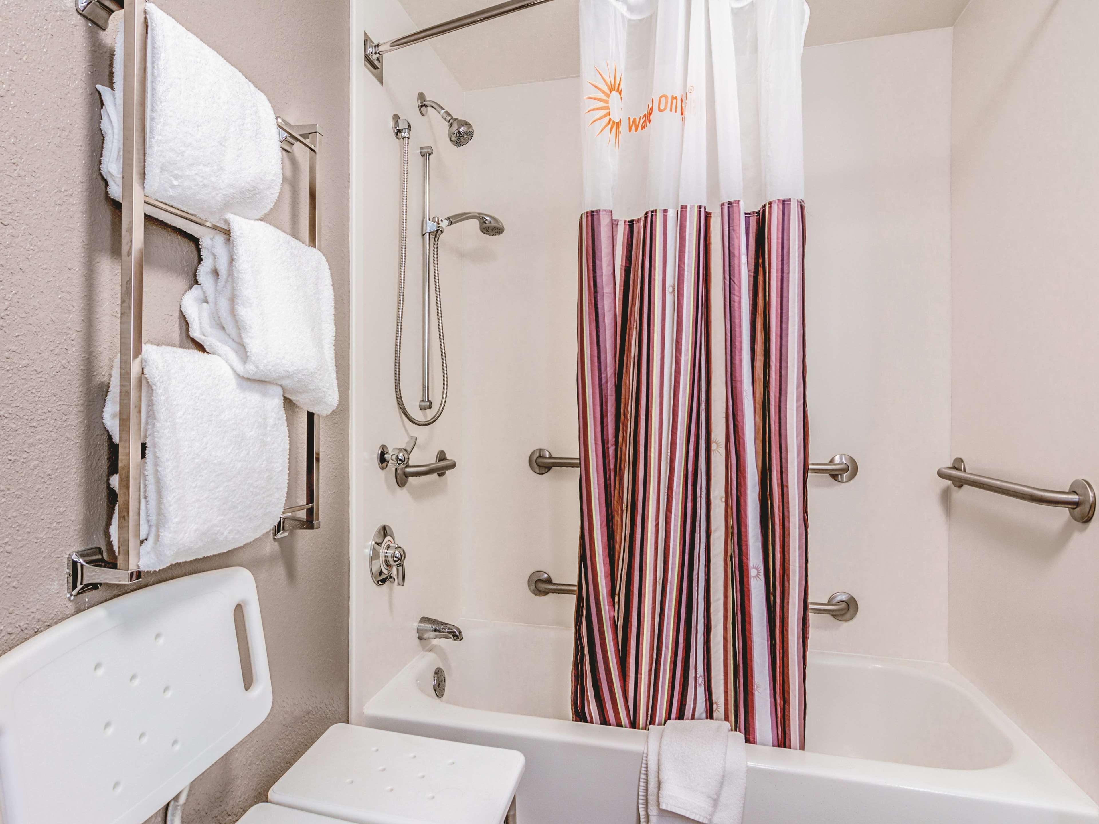 La Quinta By Wyndham Raleigh Durham Intl Ap Hotell Morrisville Eksteriør bilde